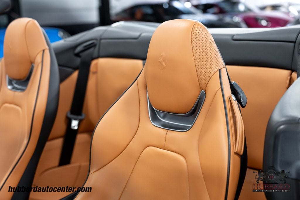 2019 Ferrari Portofino Convertible - 23076161 - 18