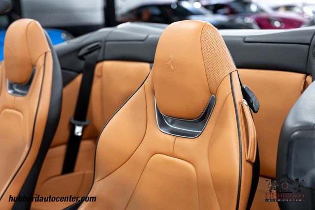 2019 Ferrari Portofino Convertible - 23076161 - 18