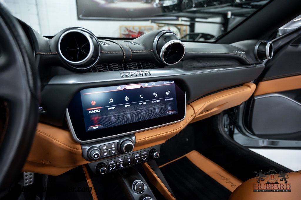 2019 Ferrari Portofino Convertible - 23076161 - 25