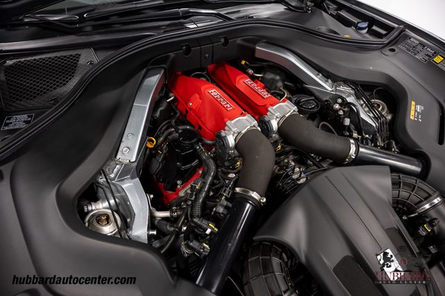 2019 Ferrari Portofino Convertible - 23076161 - 94