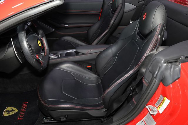 2019 Ferrari Portofino Convertible - 21136207 - 13