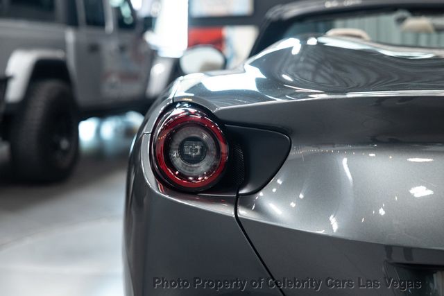 2019 Ferrari Portofino Convertible - 22989785 - 21
