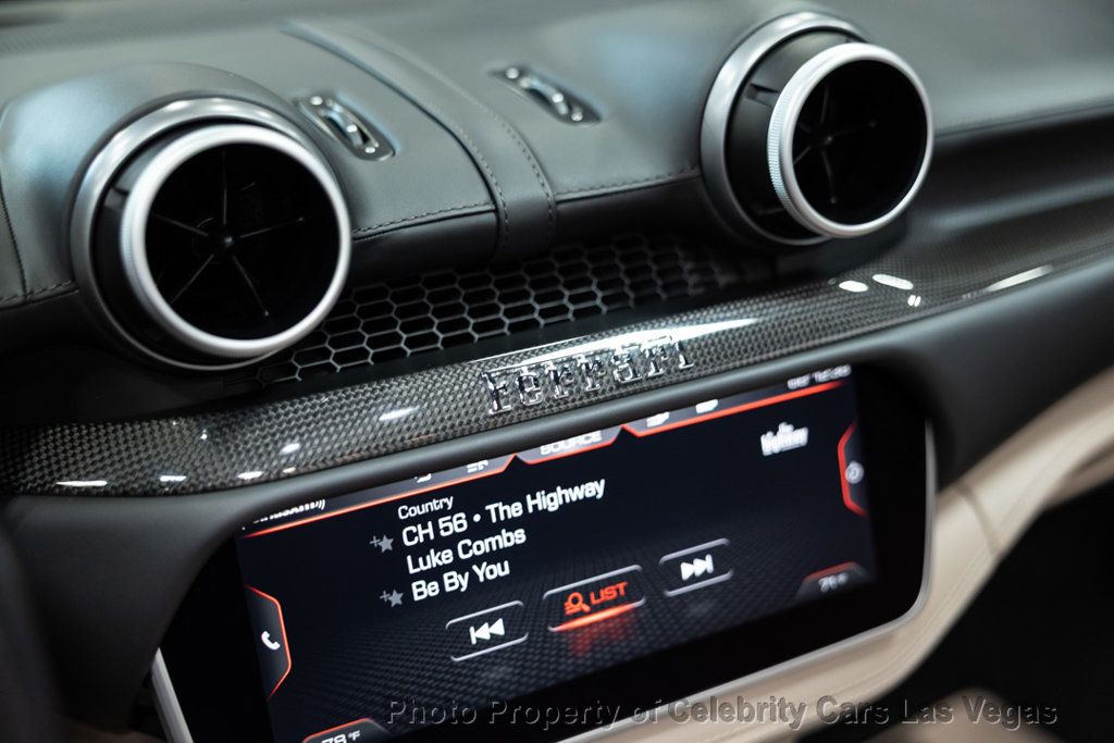 2019 Ferrari Portofino Convertible - 22989785 - 44