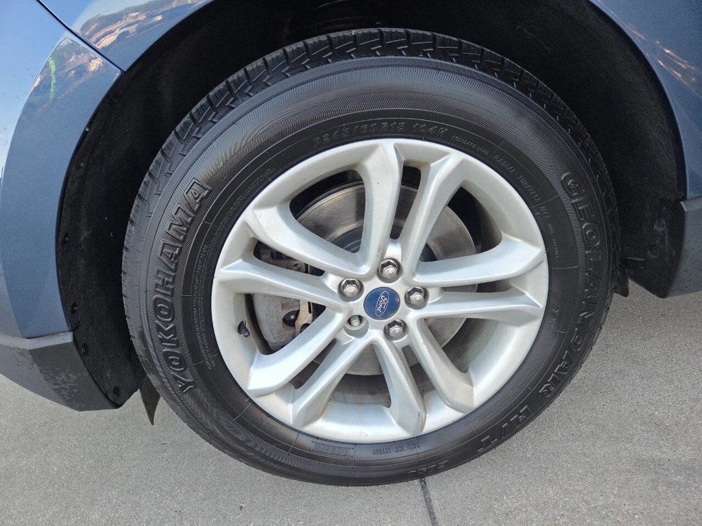 2019 Ford Edge SEL photo 36
