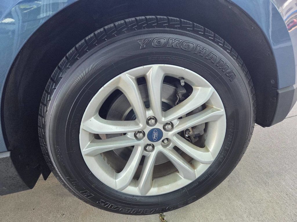 2019 Ford Edge SEL photo 39