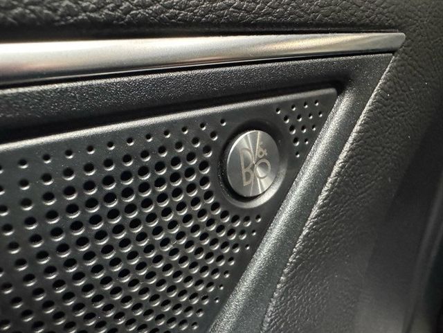 2019 Ford Edge Titanium AWD - 22954742 - 12