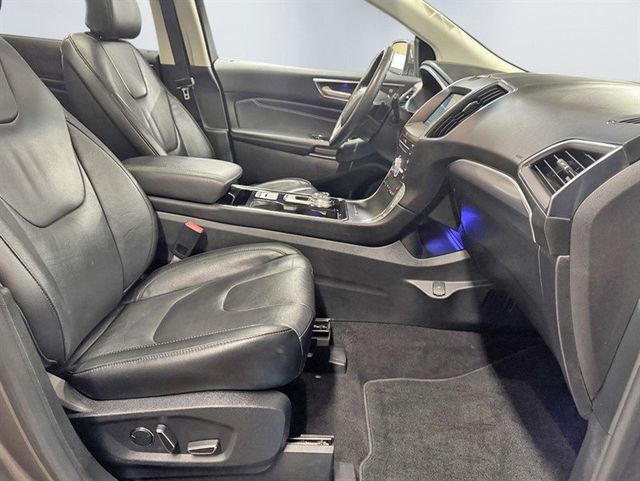 2019 Ford Edge Titanium AWD - 22954742 - 26