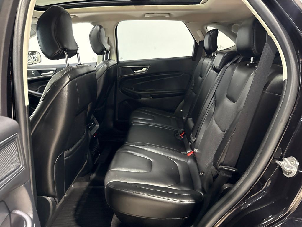 2019 Ford Edge Titanium AWD - 23022567 - 26