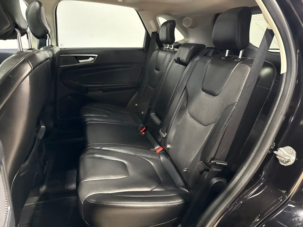 2019 Ford Edge Titanium AWD - 23022567 - 27
