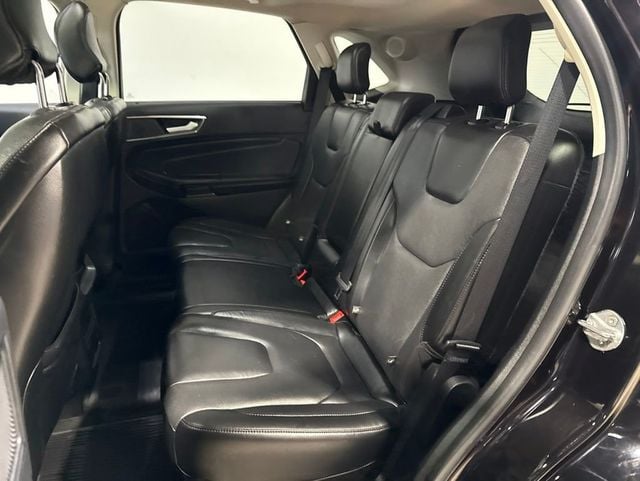 2019 Ford Edge Titanium AWD - 23022567 - 27