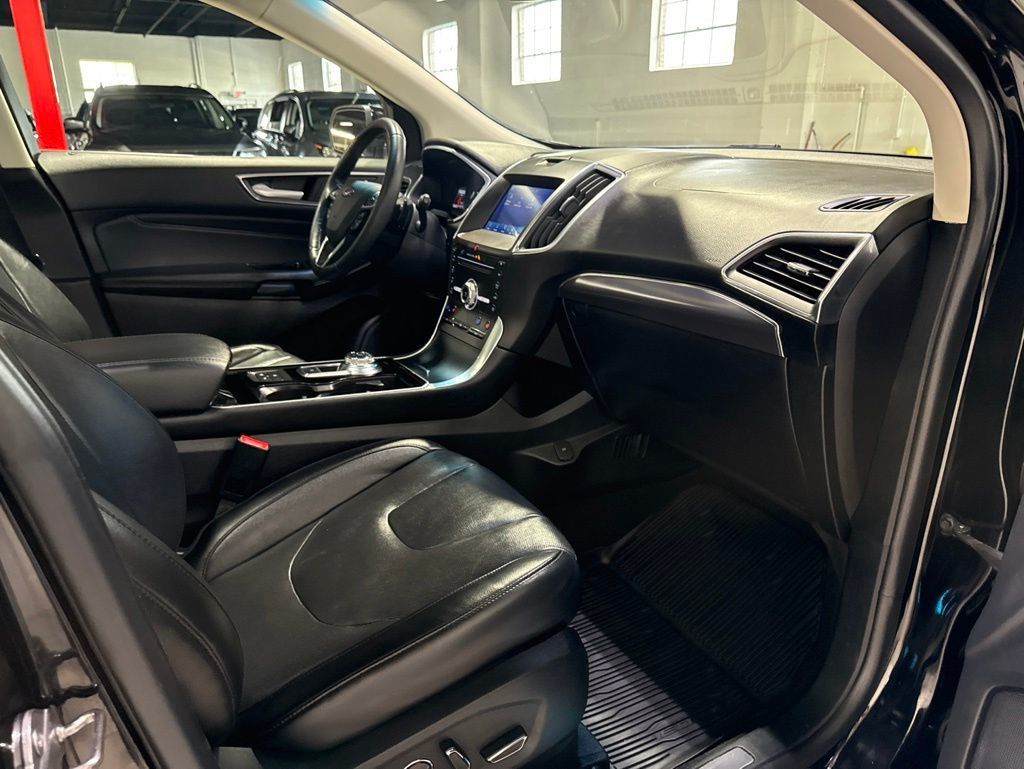 2019 Ford Edge Titanium AWD - 23022567 - 37