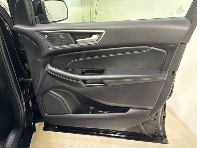2019 Ford Edge Titanium AWD - 23022567 - 40