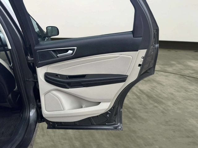 2019 Ford Edge Titanium AWD - 23007414 - 16