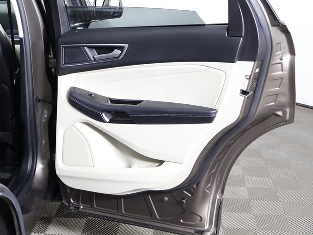 2019 Ford Edge Titanium AWD - 22989463 - 30