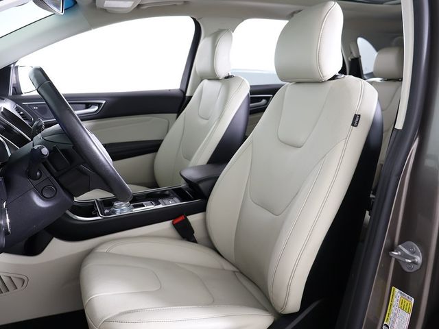 2019 Ford Edge Titanium AWD - 22989463 - 33
