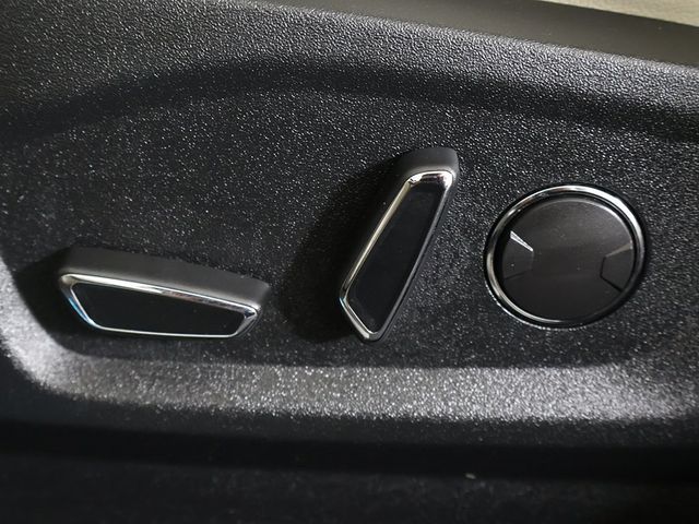 2019 Ford Edge Titanium AWD - 22989463 - 37