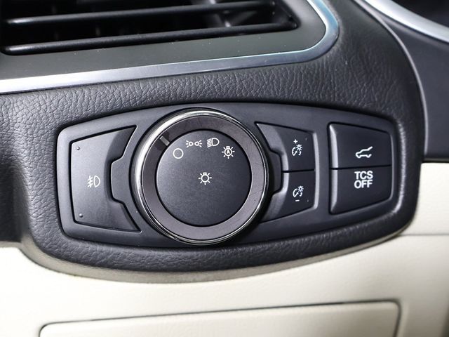 2019 Ford Edge Titanium AWD - 22989463 - 44