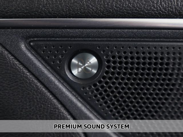 2019 Ford Edge Titanium AWD - 22989463 - 4