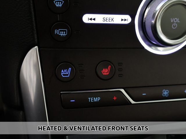 2019 Ford Edge Titanium AWD - 22989463 - 8