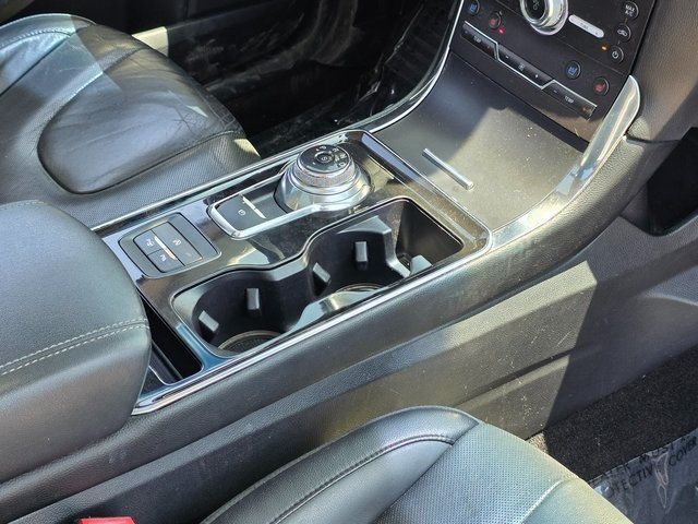 2019 Ford Edge Titanium AWD - 22883788 - 8