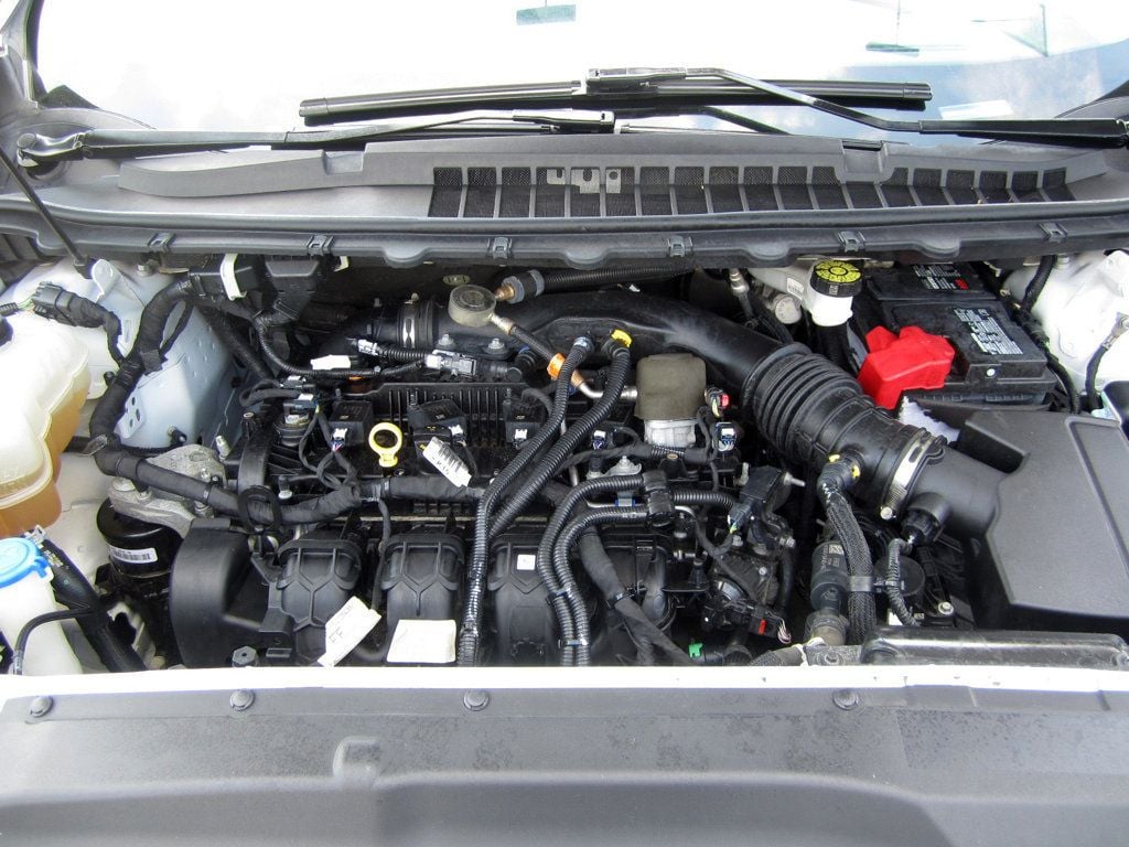2019 Ford Edge Titanium photo 19