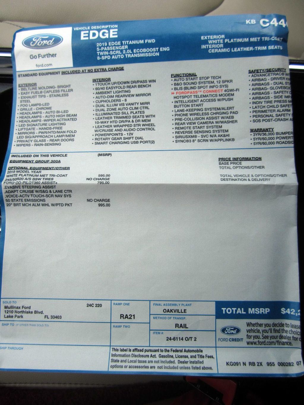 2019 Ford Edge Titanium photo 22