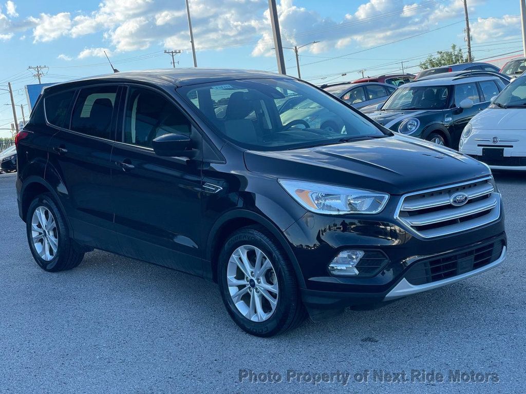 2019 Ford Escape SE photo 4