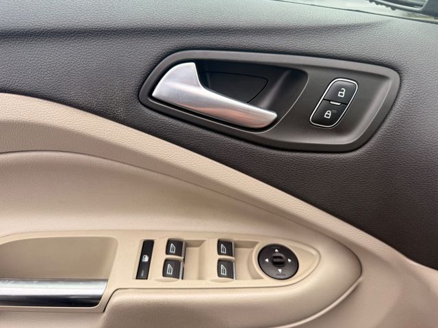 2019 Ford Escape 4WD SE - 23090641 - 7