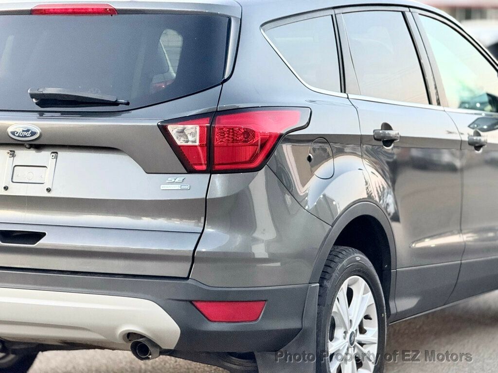 2019 Ford Escape SE 4WD - 22863274 - 10