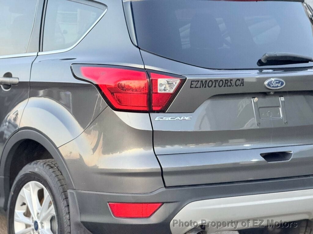 2019 Ford Escape SE 4WD - 22863274 - 11