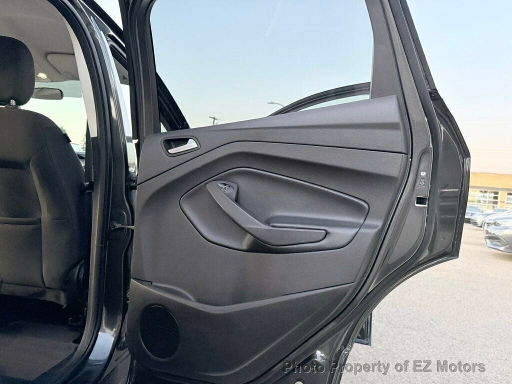 2019 Ford Escape SE 4WD - 22863274 - 24
