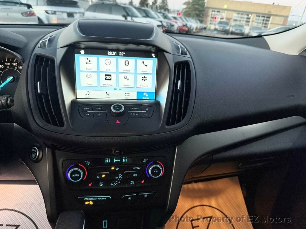 2019 Ford Escape SE 4WD - 22863274 - 31