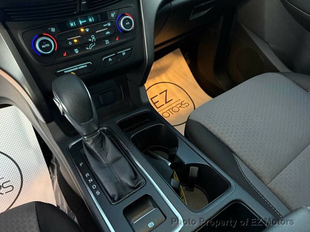 2019 Ford Escape SE 4WD - 22863274 - 32