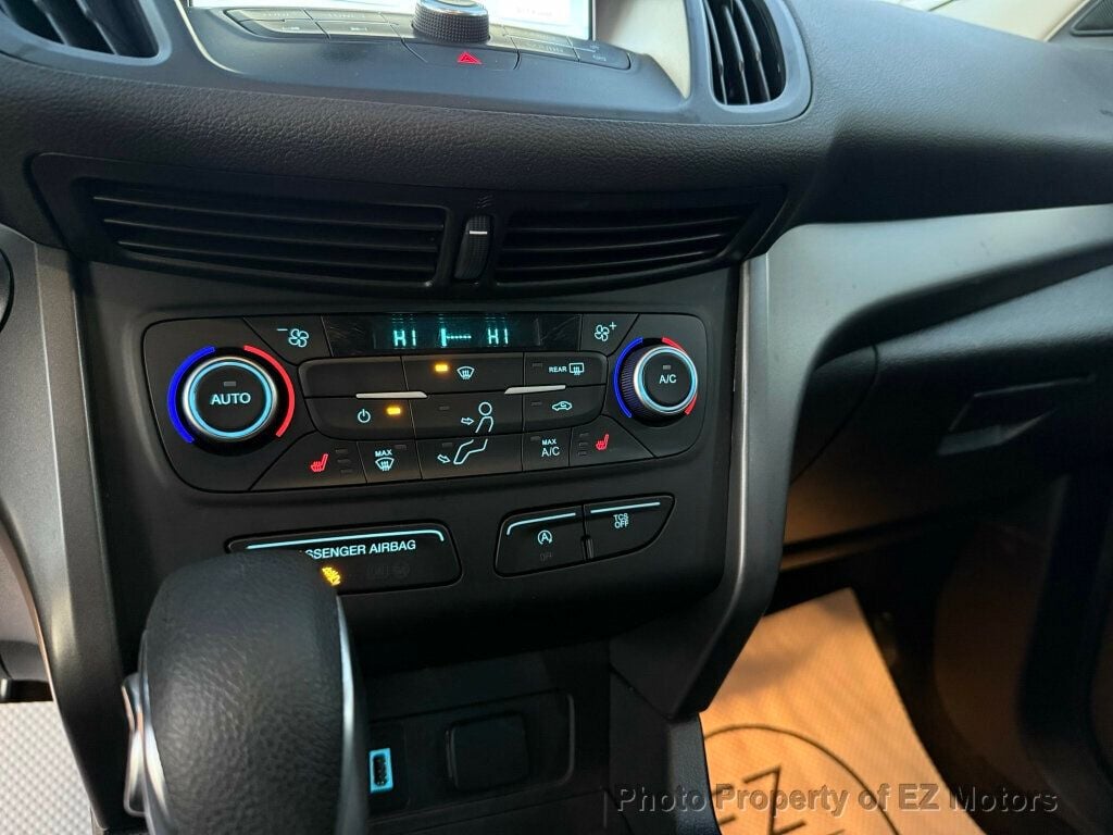 2019 Ford Escape SE 4WD - 22863274 - 33
