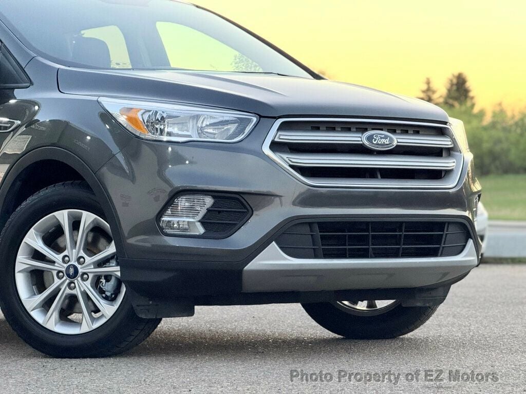 2019 Ford Escape SE 4WD - 22863274 - 5