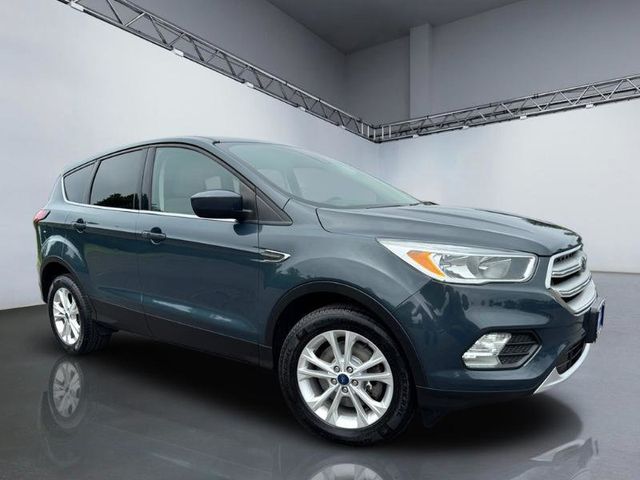 2019 Ford Escape SE 4WD - 23031701 - 19