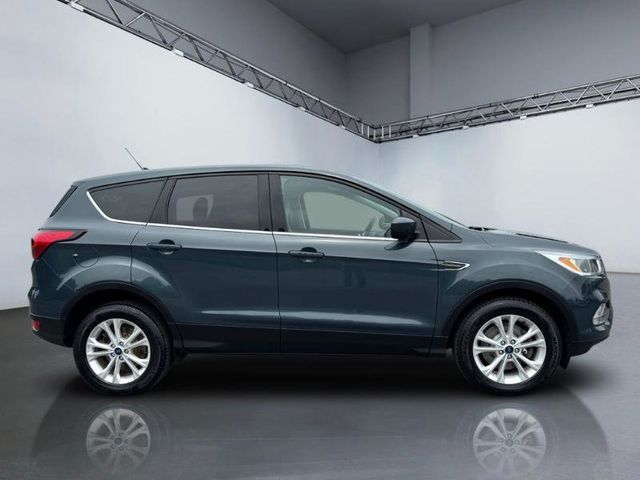 2019 Ford Escape SE 4WD - 23031701 - 2