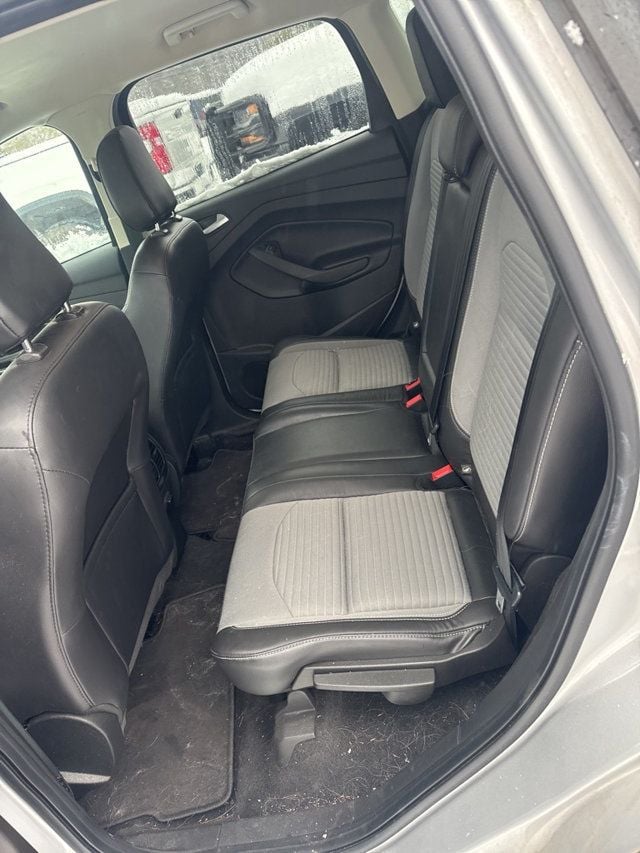 2019 Ford Escape SE 4WD - 22772541 - 15