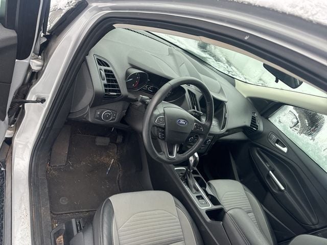 2019 Ford Escape SE 4WD - 22772541 - 18