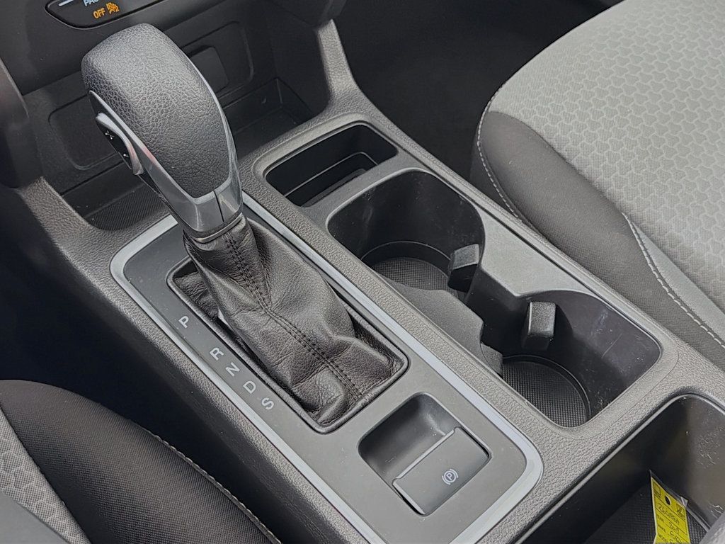 2019 Ford Escape SE 4WD - 23008143 - 16