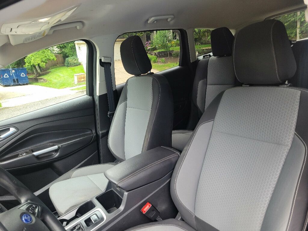 2019 Ford Escape SE photo 10