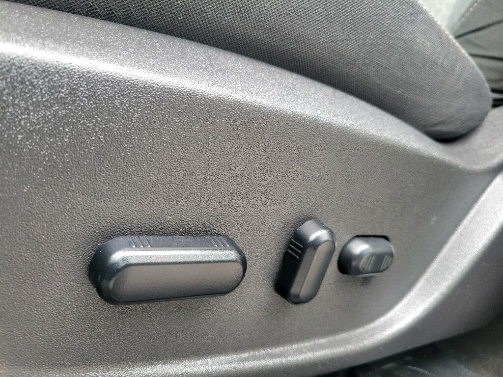 2019 Ford Escape SE photo 11