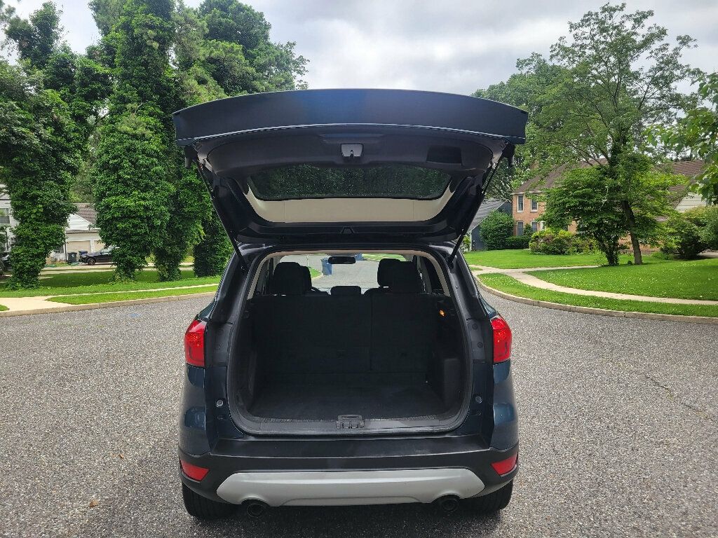 2019 Ford Escape SE photo 13