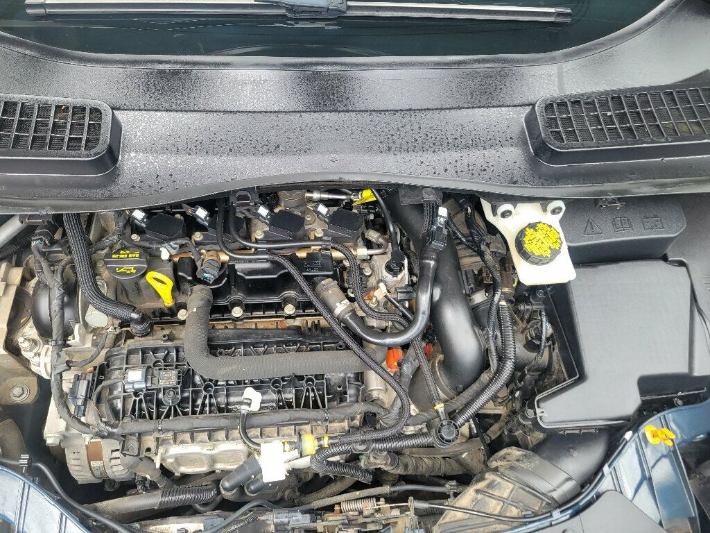 2019 Ford Escape SE photo 16