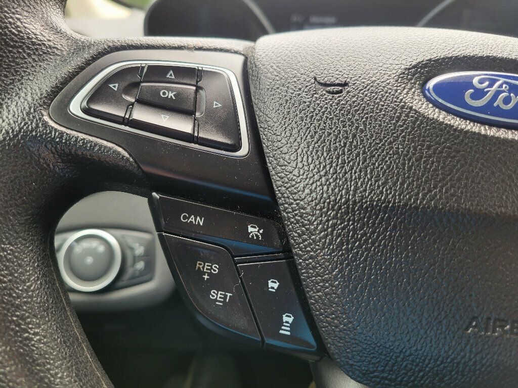 2019 Ford Escape SE photo 17