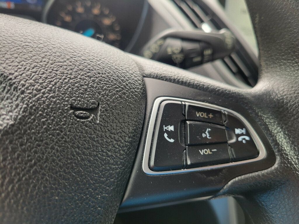 2019 Ford Escape SE photo 18