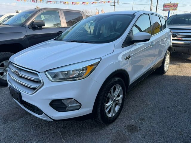 2019 Ford Escape SE FWD - 22991977 - 1