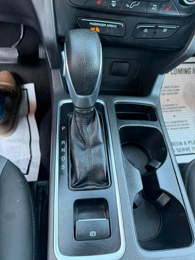 2019 Ford Escape SE FWD - 22991977 - 23