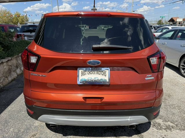 2019 Ford Escape SE FWD - 23081837 - 10