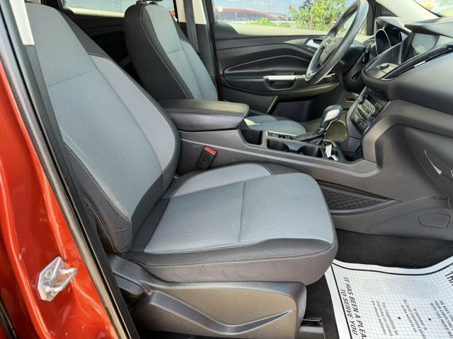 2019 Ford Escape SE FWD - 23081837 - 17